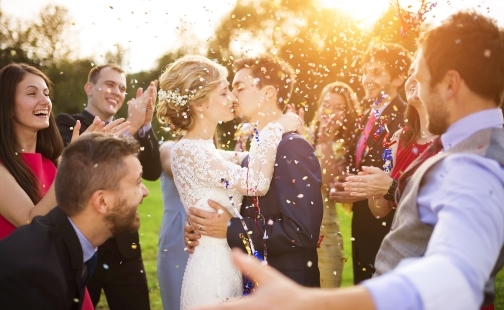 Как погадать на свадьбе о будущей жизни молодоженов